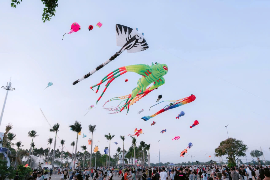 BÁN NỀN BIỆT THỰ CÔNG VIÊN SÔNG HẬU 586, phường hưng phú, quận cái răng 