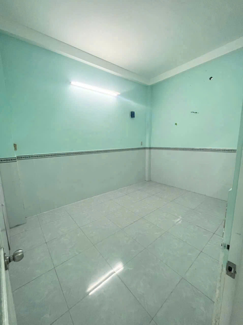  CHO THUÊ Nhà 1 trệt 1 lầu, mới đẹp KDC 586,  GẦN CHỢ  PHÚ THỨ, phường hưng phú 