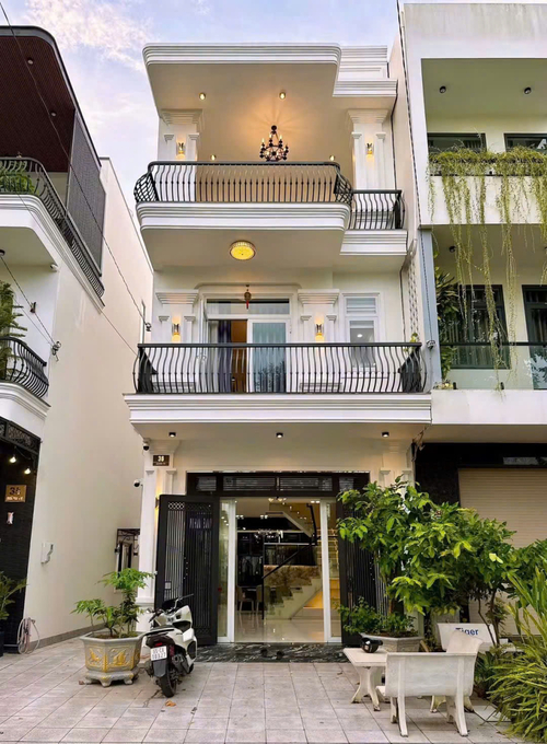  Bán Nhà 1 trệt  2 Lầu, Có Mương Hở 2m Bên  Hông, Khu Dân Cư  Hồng  Loan , Cần Thơ 