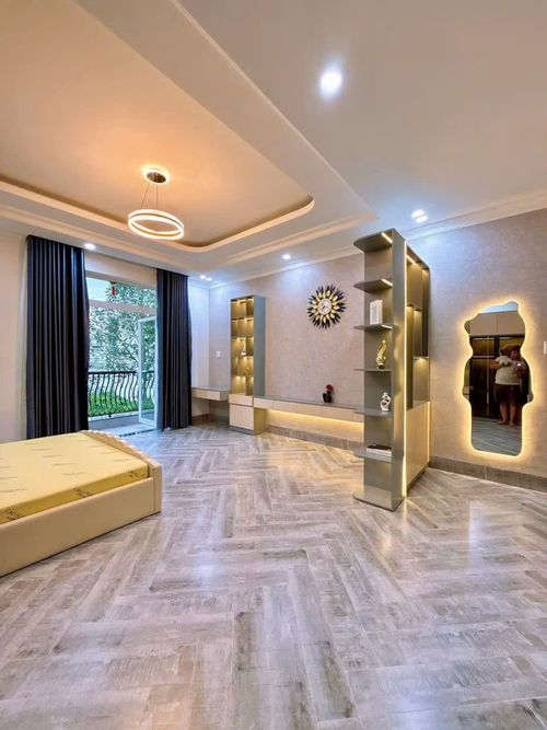  Bán Nhà 1 trệt  2 Lầu, Có Mương Hở 2m Bên  Hông, Khu Dân Cư  Hồng  Loan , Cần Thơ 