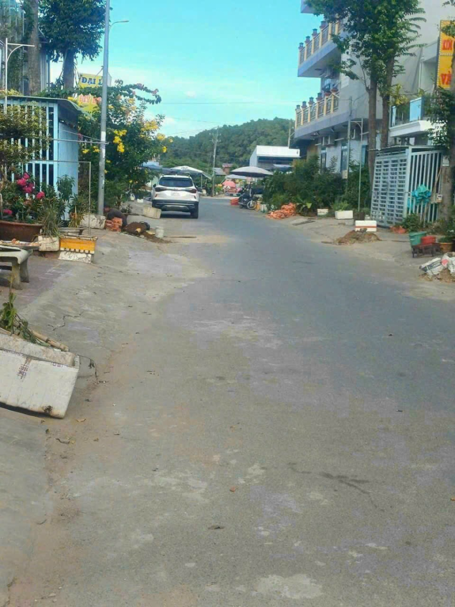 CHO THUÊ NHÀ TRỆT LỬNG LẦU KDC 586 - FULL NỘI THẤT