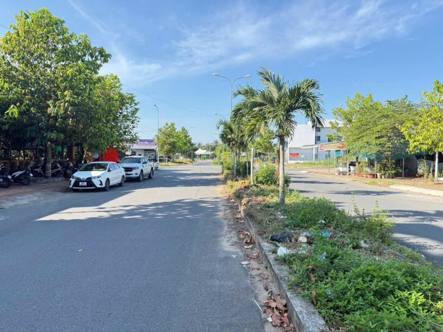 BÁN NỀN 100M2 VỊ TRÍ SÁNG ĐẸP - HƯỚNG ĐÔNG NAM MÁT MẺ HIẾM CÓ - MẶT TIỀN TRỤC CHÍNH ĐƯỜNG A2 (BÙI QUANG TRINH) KDC PHÚ AN - P. HƯNG PHÚ - TP. CẦN THƠ